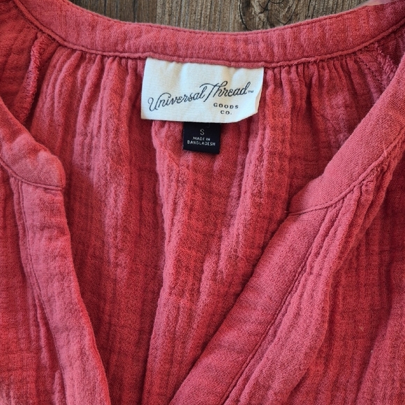 Universal Thread Textured Pink Blouse - Picture 2 of 3